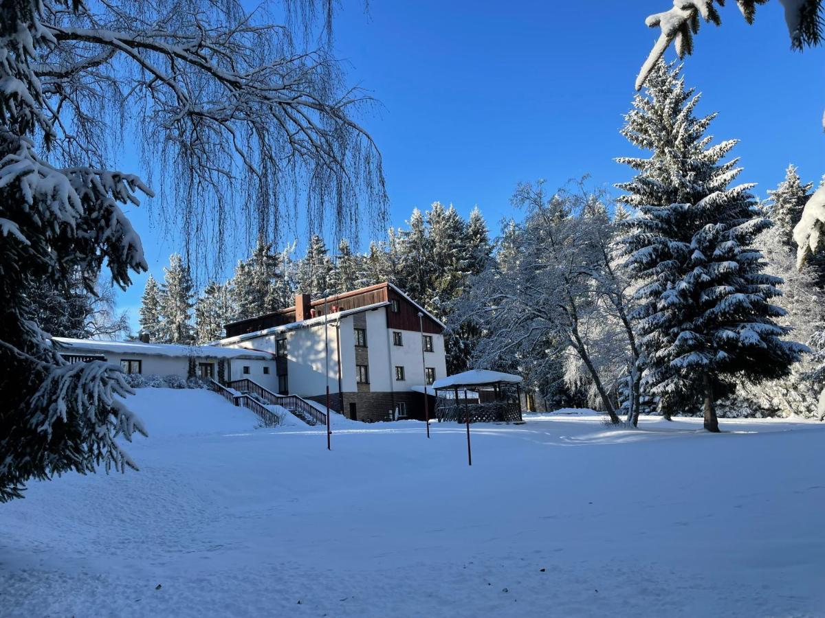 Hotel A Penzion Pegas Vlachovice المظهر الخارجي الصورة